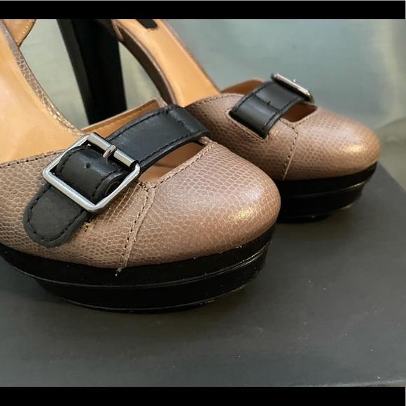 Ann Taylor Lilia Platform Buckle Pumps - Picture 5 of 5